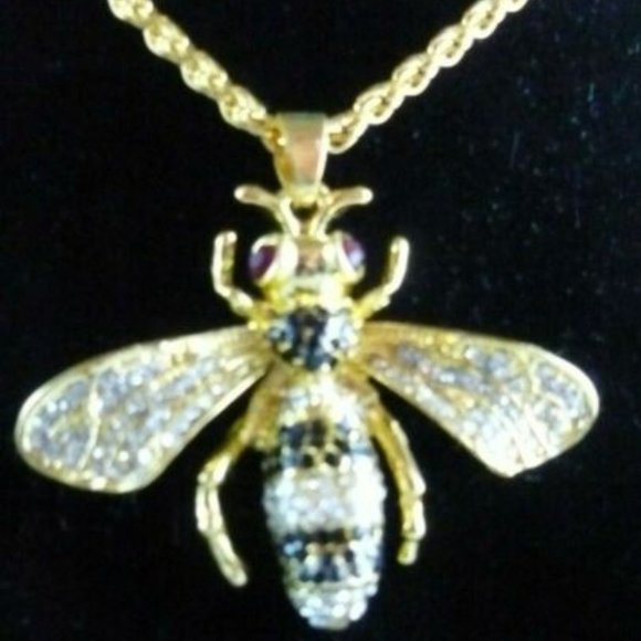 Gold Gucci Queen Honey Bee Necklace Bumble Pendant - Picture 2 of 2